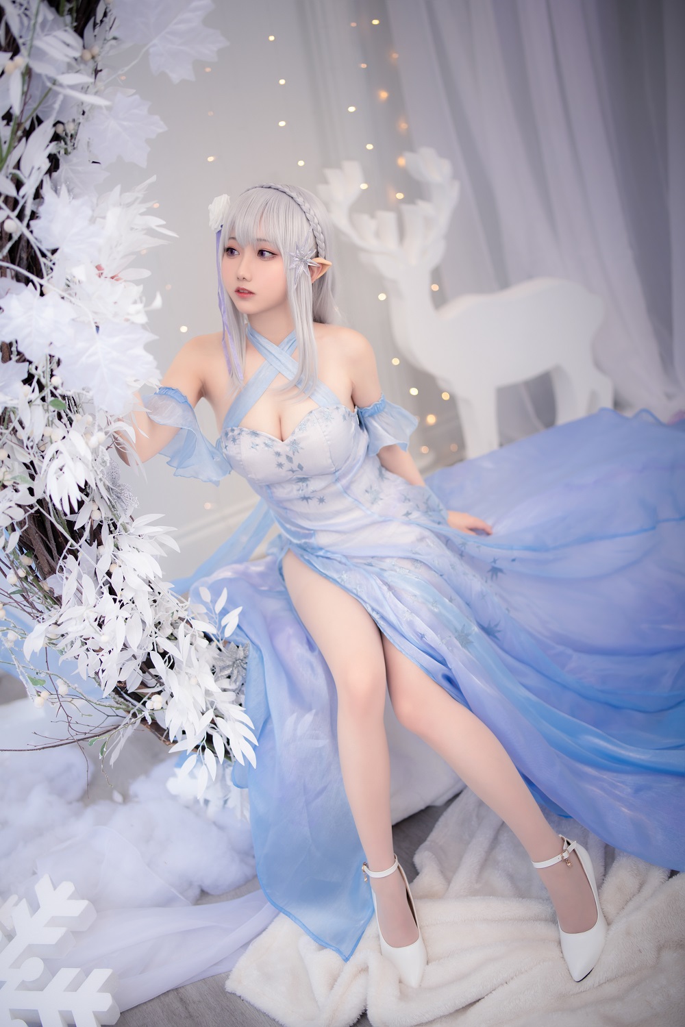 小木曾AYA-从零开始的异世界生活-爱蜜莉雅·水晶礼服[19P] COS网红博主 预览1图