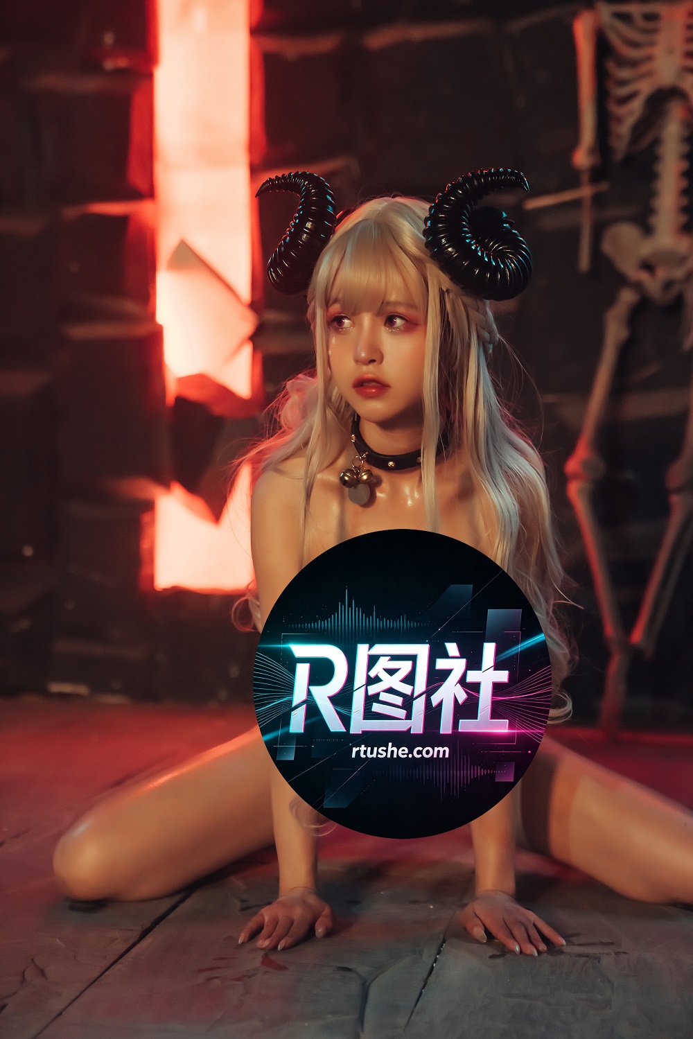 晕崽Zz-惩戒魅魔[48P+1V] COS网红博主 预览1图