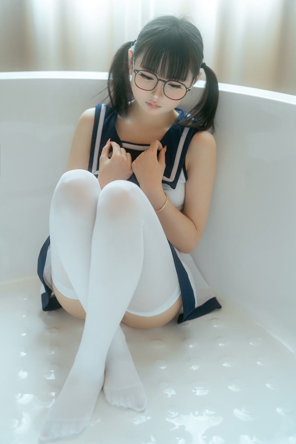 幼水铃衣-梦浴少女[81P+1V] COS网红博主 预览2图