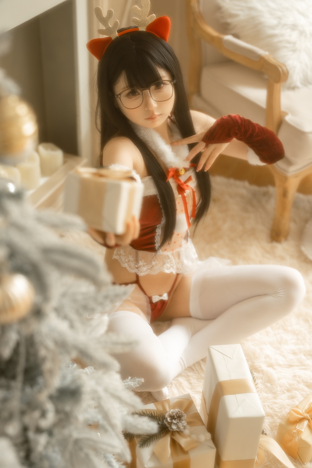 幼水铃衣-圣诞小鹿[80P+2V] COS网红博主 预览2图