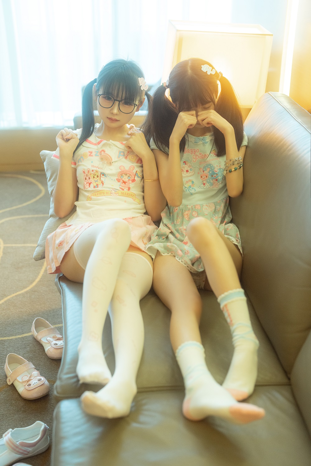 幼水铃衣-双人闺蜜[48P] COS网红博主 预览2图