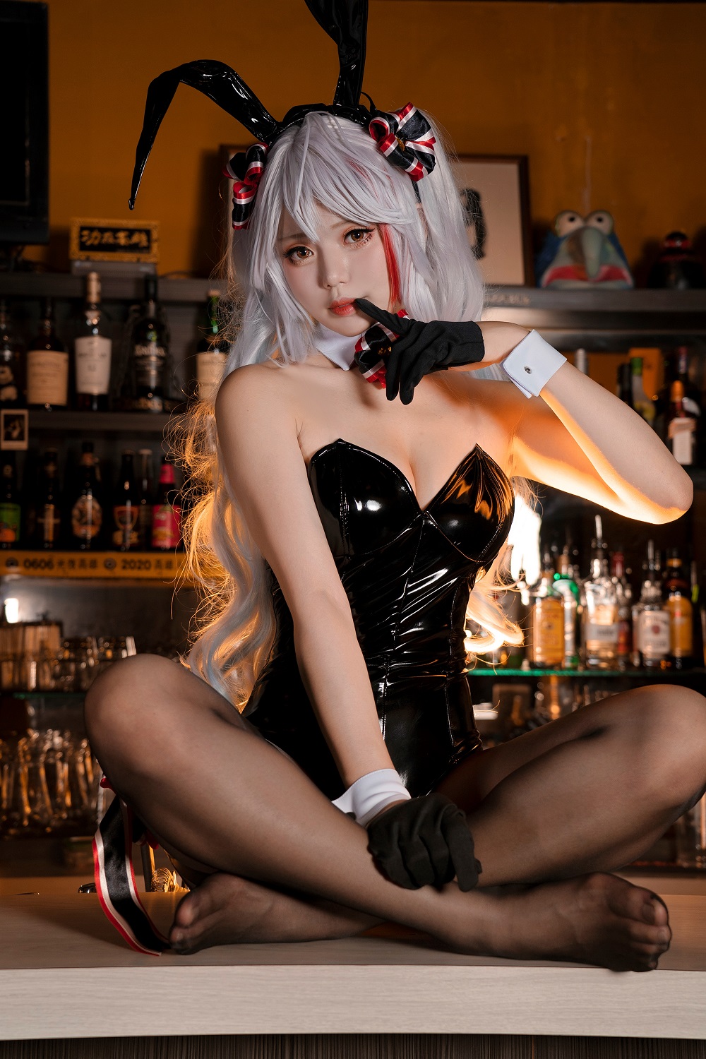 雪猫YukiNeko-碧蓝航线-欧根亲王兔女郎[18P] COS网红博主 预览2图