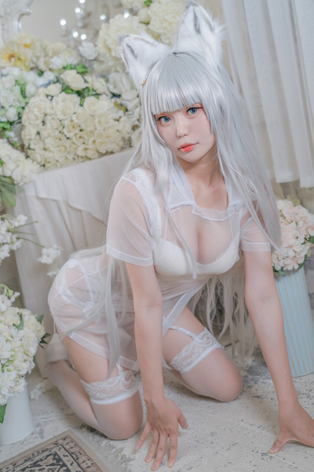 雪猫YukiNeko-白狼[13P] COS网红博主 预览1图