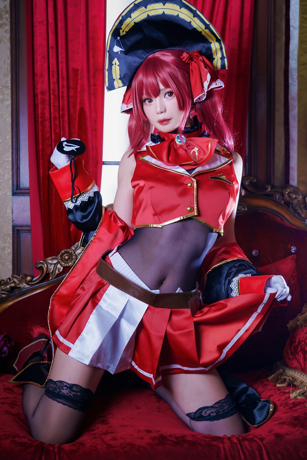 雪猫YukiNeko-Hololive-宝钟玛琳船长[13P] COS网红博主 预览1图