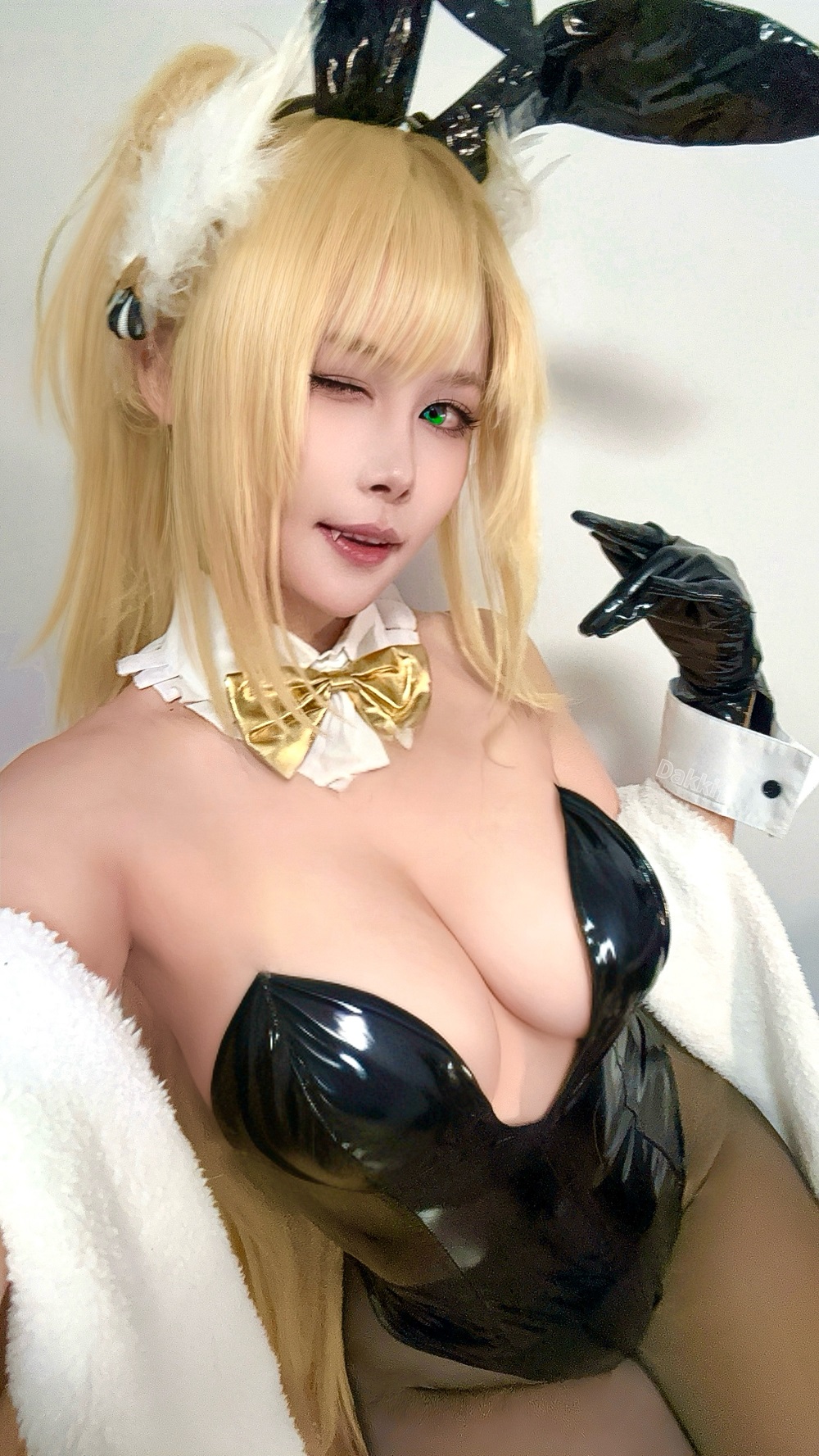 Dakki伊-Nikke胜利女神-露菲奢侈兔[15P] COS网红博主 预览1图