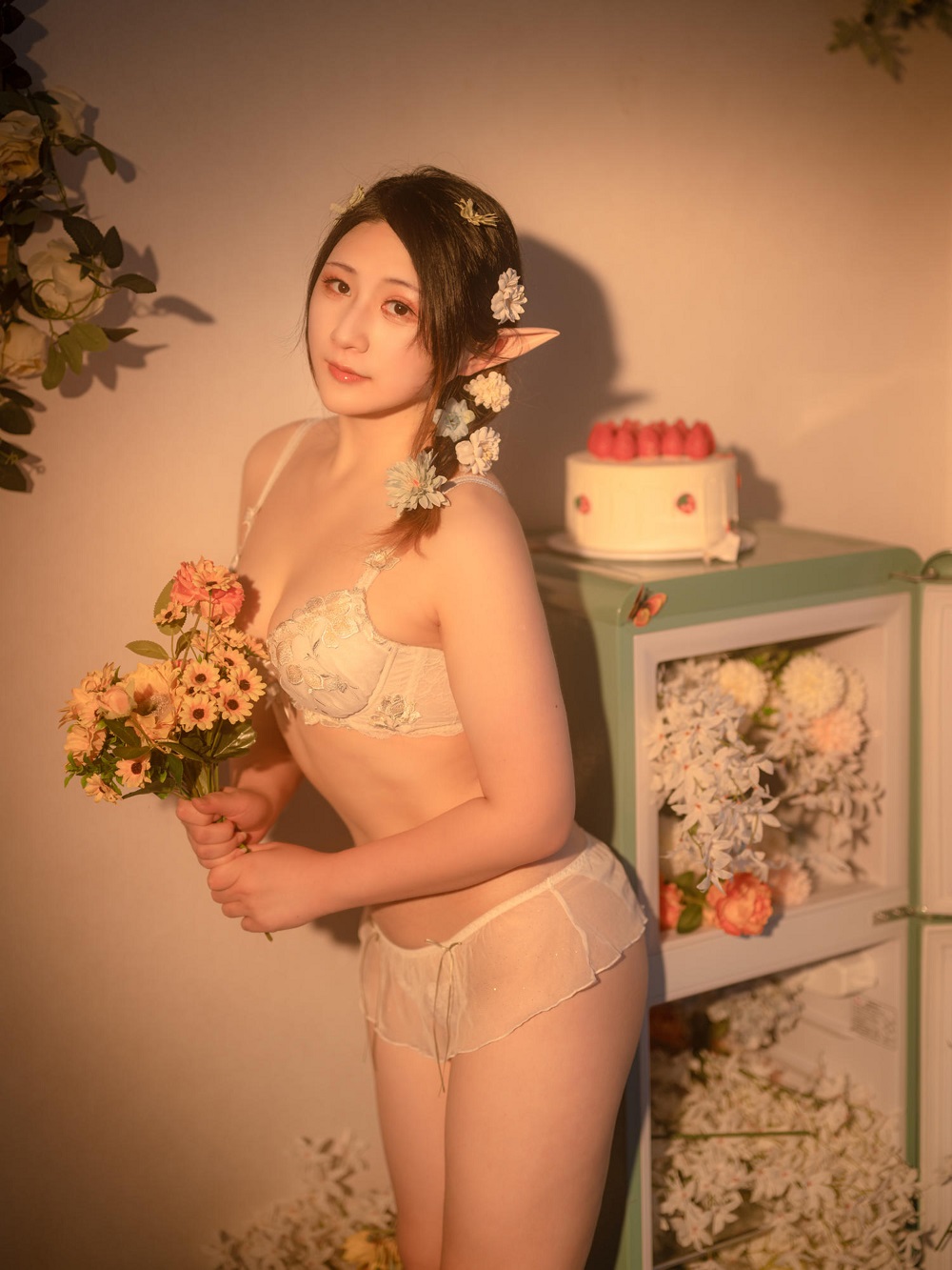Zyra秋-繁花[40P] COS网红博主 预览2图