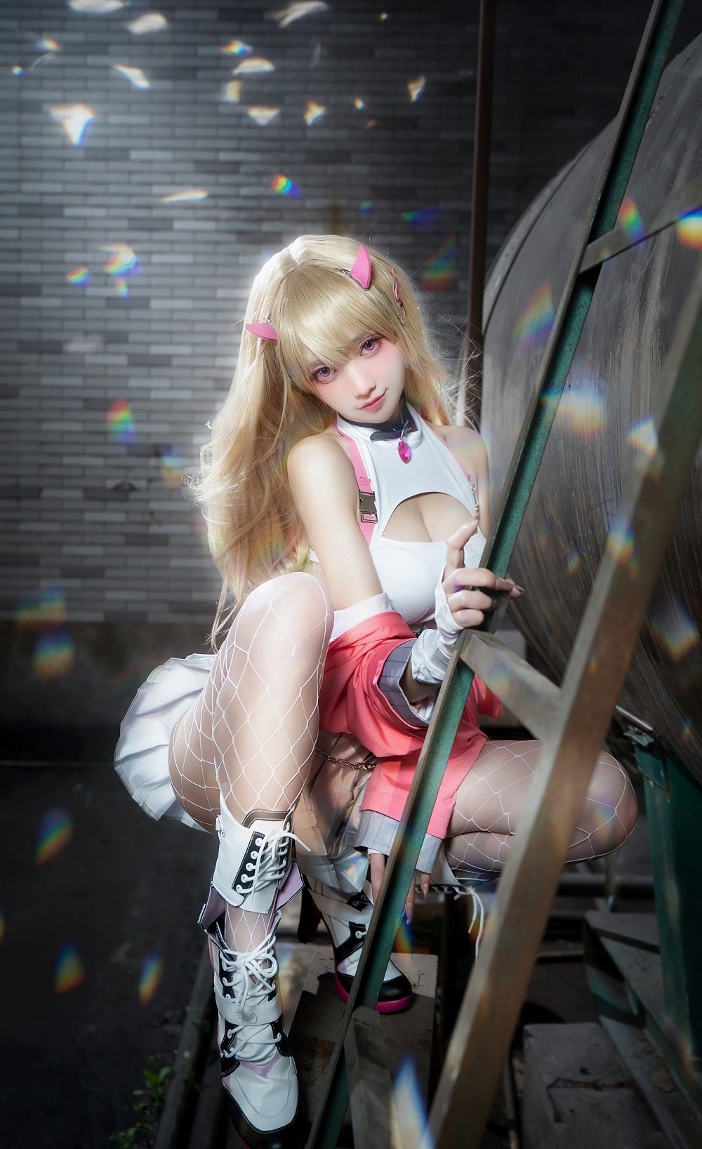 走路摇zly-Nikke胜利女神-毒蛇[9P] COS网红博主 预览1图