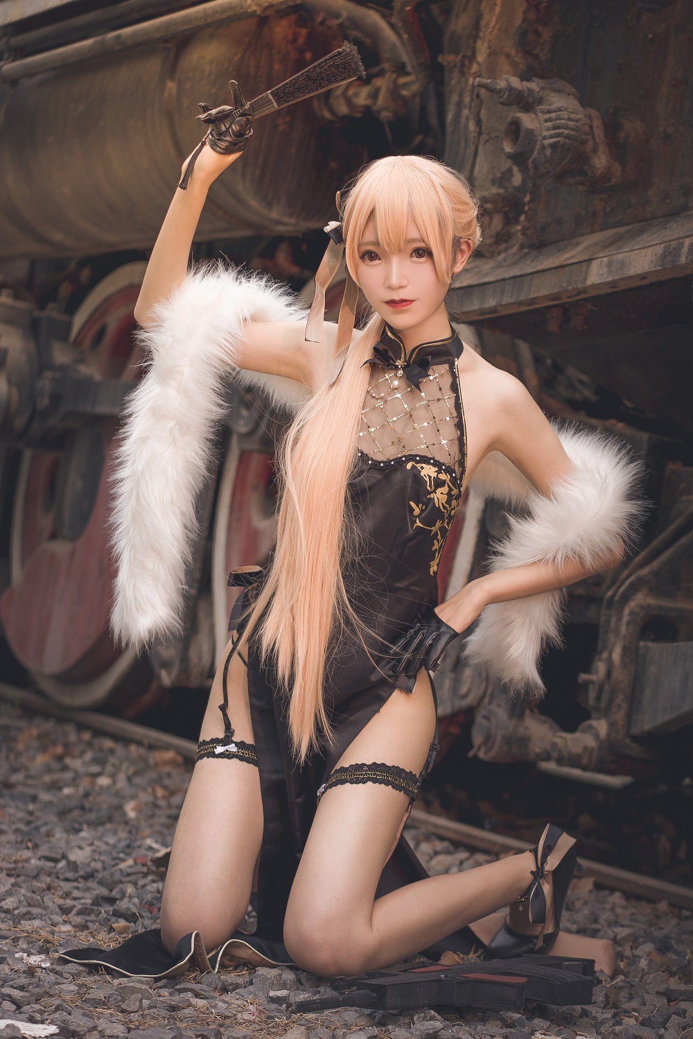 然理理-少女前线-OTS14紫雨心[30P] COS网红博主 预览2图