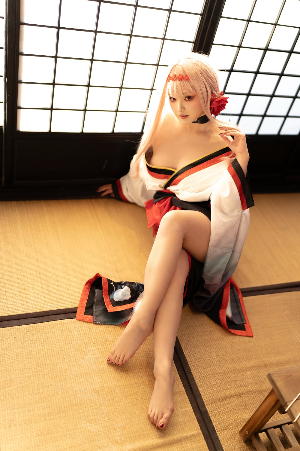 Mercurius-i-Nikke胜利女神-红莲·暗影莲花[35P] COS网红博主 预览2图