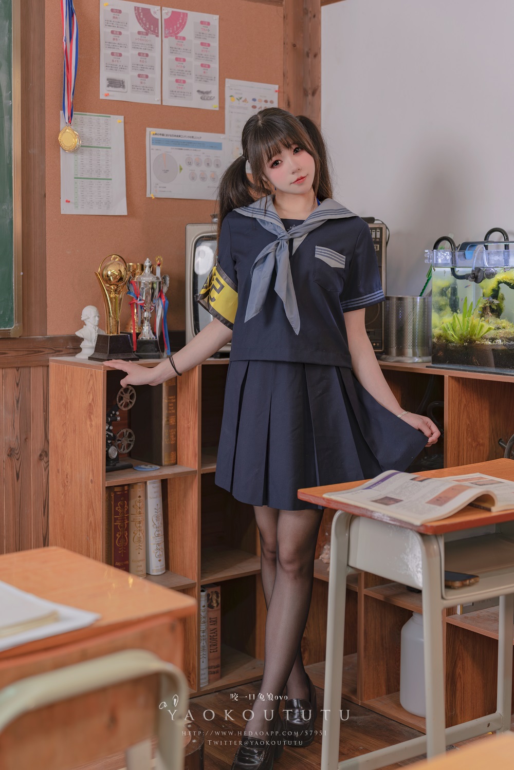 Yiko湿润兔-学生会长竞选中·脸红的思春期[55P+1V] COS网红博主 预览1图
