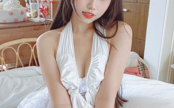 不呆猫-清纯妹妹[31P+5V]