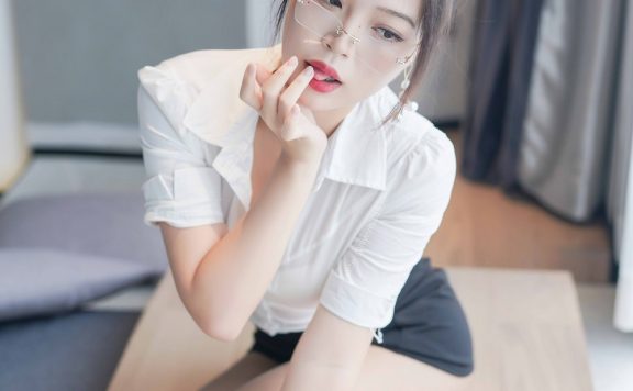 白烨-秘书的私人时间2.0[72P+4V]