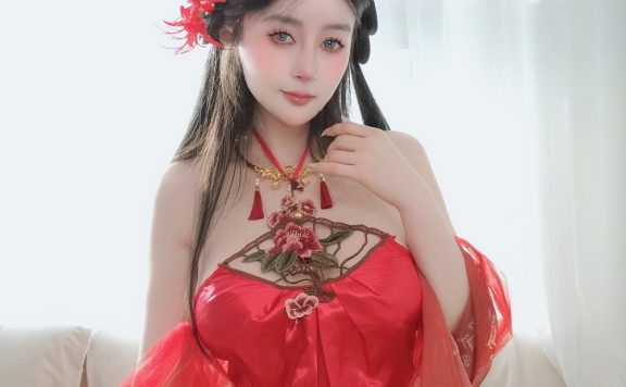 白银81-2025年5月Fantia订阅集[99P+7V]