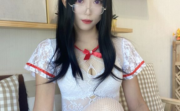 Money冷冷-白网护士套[48P+2V]