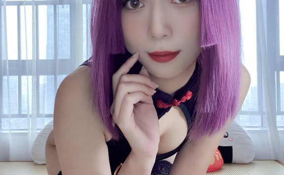 Money冷冷-高叉旗袍蕾丝裙[107P+1V]