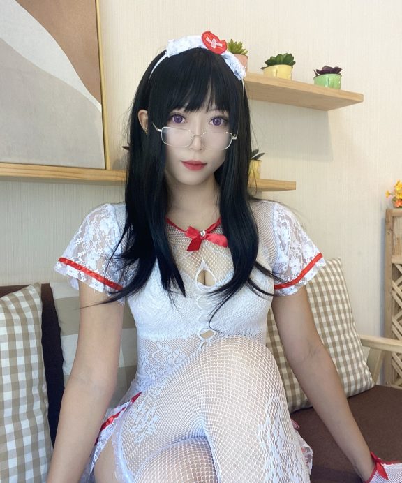 Money冷冷-白网护士套[48P+2V]