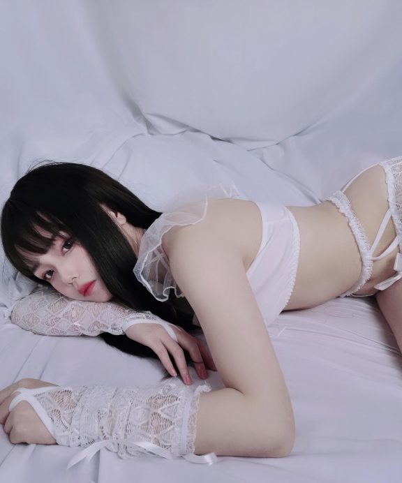 七月喵子-纯洁新娘[45P]