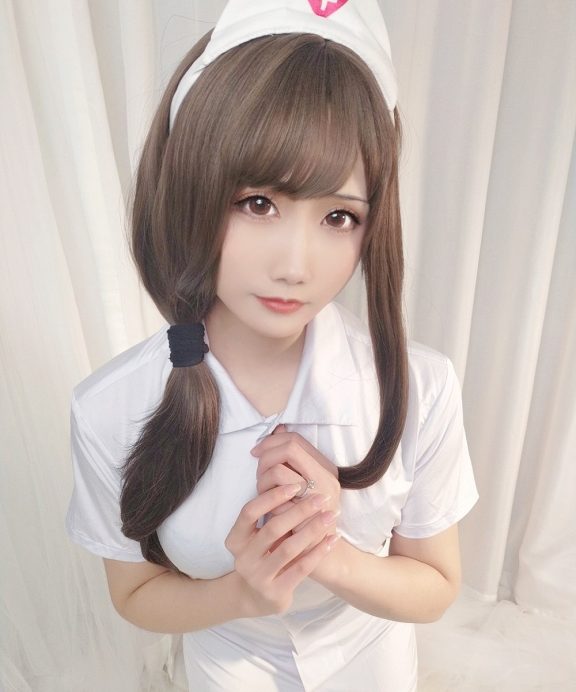 晓美妈-护士人妻[12P]