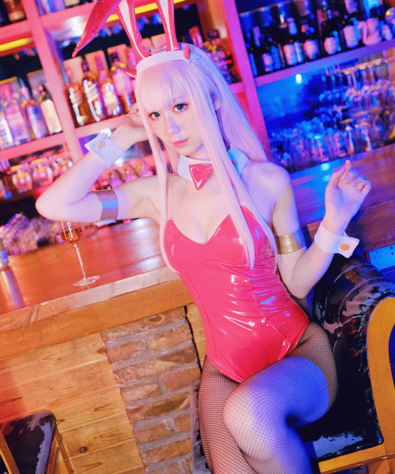 izumi泉桃子-DARLING in the FRANXX-零二兔女郎[40P]