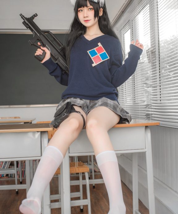 izumi泉桃子-少女前线-95式纯白毕业季[40P]
