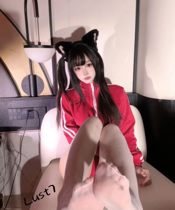 柒柒Lust77-红色体操服自拍[46P+1V]