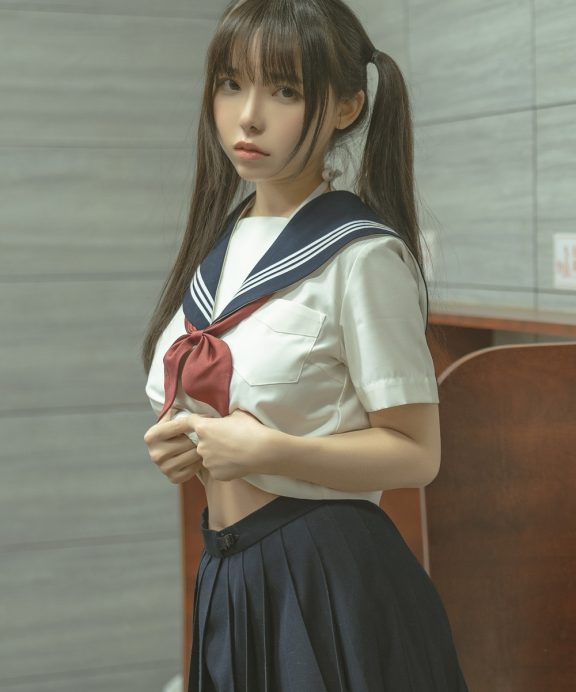 六味帝皇酱-厕所JK[70P]