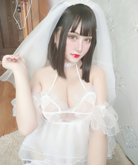 夏鸽鸽不想起床-白色蕾丝婚纱[45P+6V]