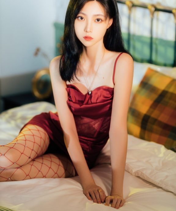 许岚LAN-网袜红裙[40P]