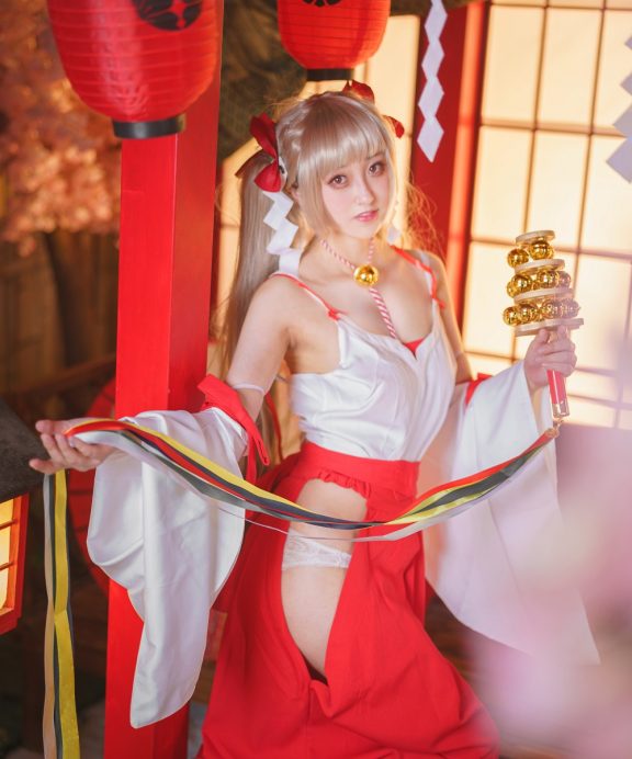 Luisa零纱-碧蓝航线-可畏巫女[16P]