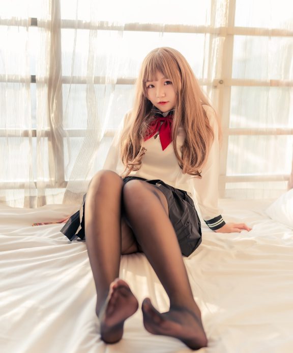 Yoko宅夏-水手服黑丝[30P]