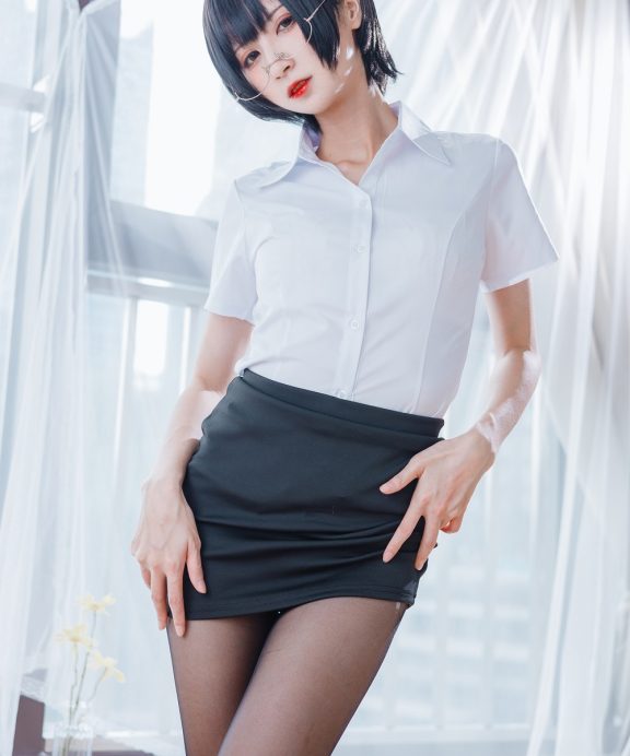 贝儿酱Miki-黑丝OL装[31P]