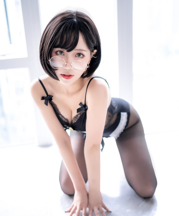 蓝小沂KiKi-黑色内衣[28P]