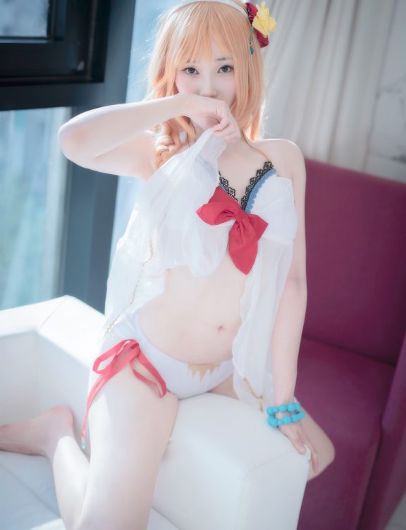 Bambi밤비-Bluecake-Dive Into You RED.Ver[89P]
