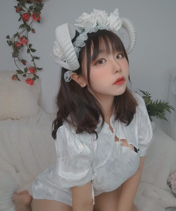 穆零Mu0-羊角旗袍[24P+7V]