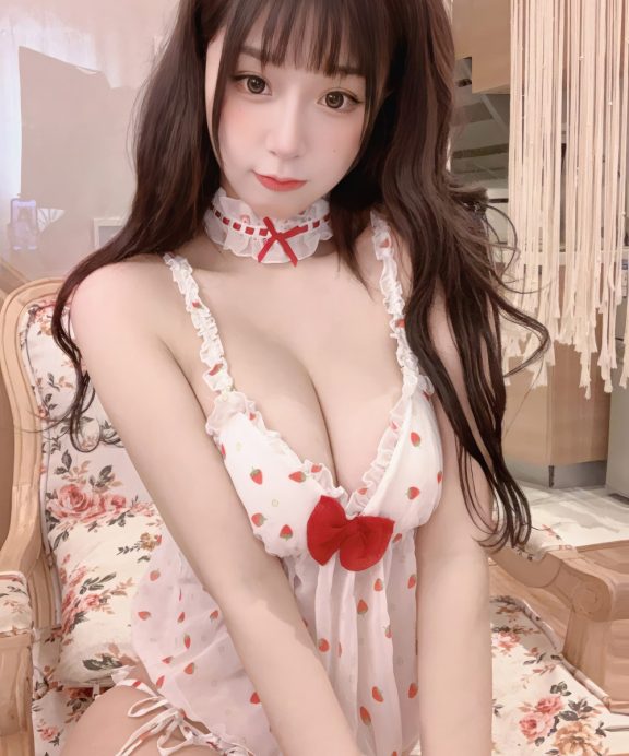 猫九酱Sakura-草莓内衣[24P]