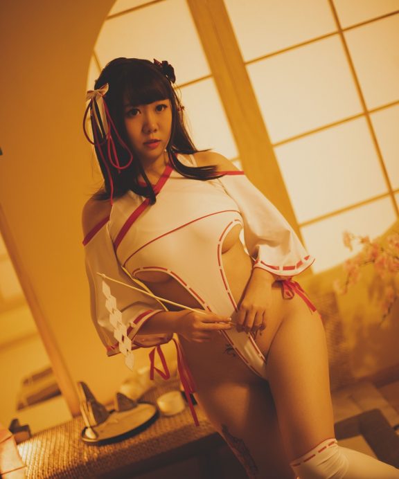 甜糖大魔王-妈妈子巫女[33P+2V]