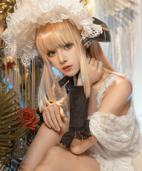 腥味猫罐-明日方舟-夜莺泳装[15P]