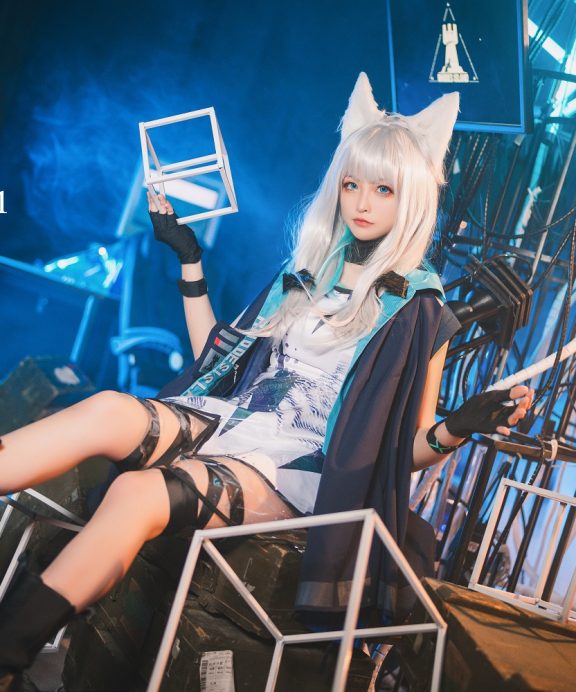 樱岛嗷一-明日方舟-迷迭香[13P]