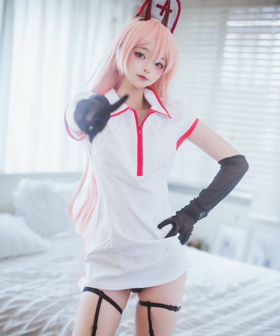 Irisuare爱莉-电锯人-帕瓦护士服[35P]
