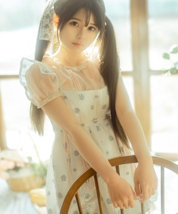rua阮阮-花房小裙子[54P]