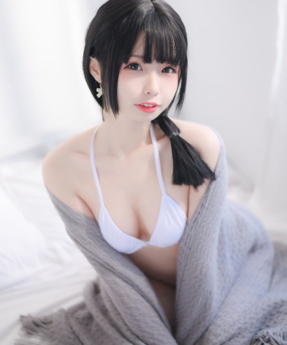 雪香川SUI-白色比基尼泳装[31P]